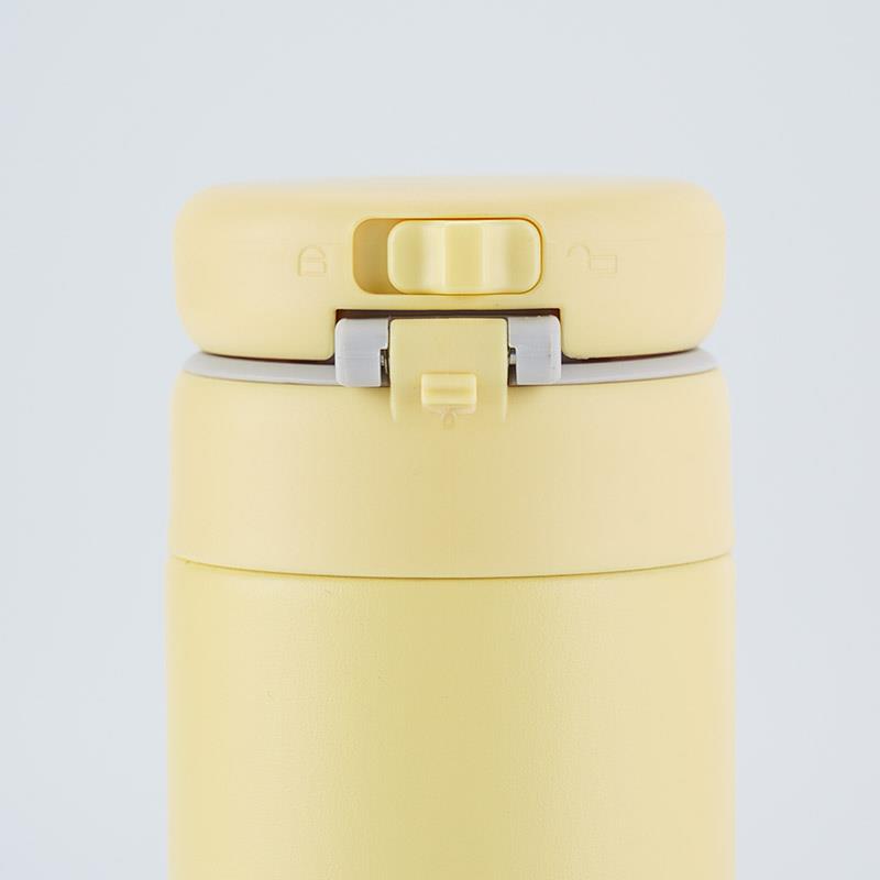 HC3290YEL 乐扣乐扣 立立推盖保温杯450mL（黄）-800 (3).jpg